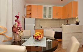 Apartments Luetic
